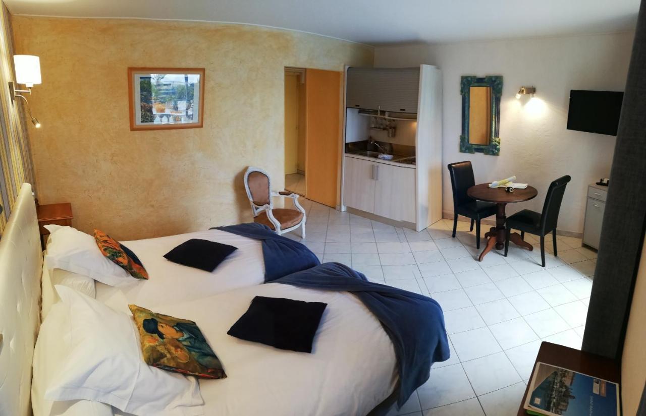 Chambre D'Hotes La Potiniere Saint-Raphaël Εξωτερικό φωτογραφία
