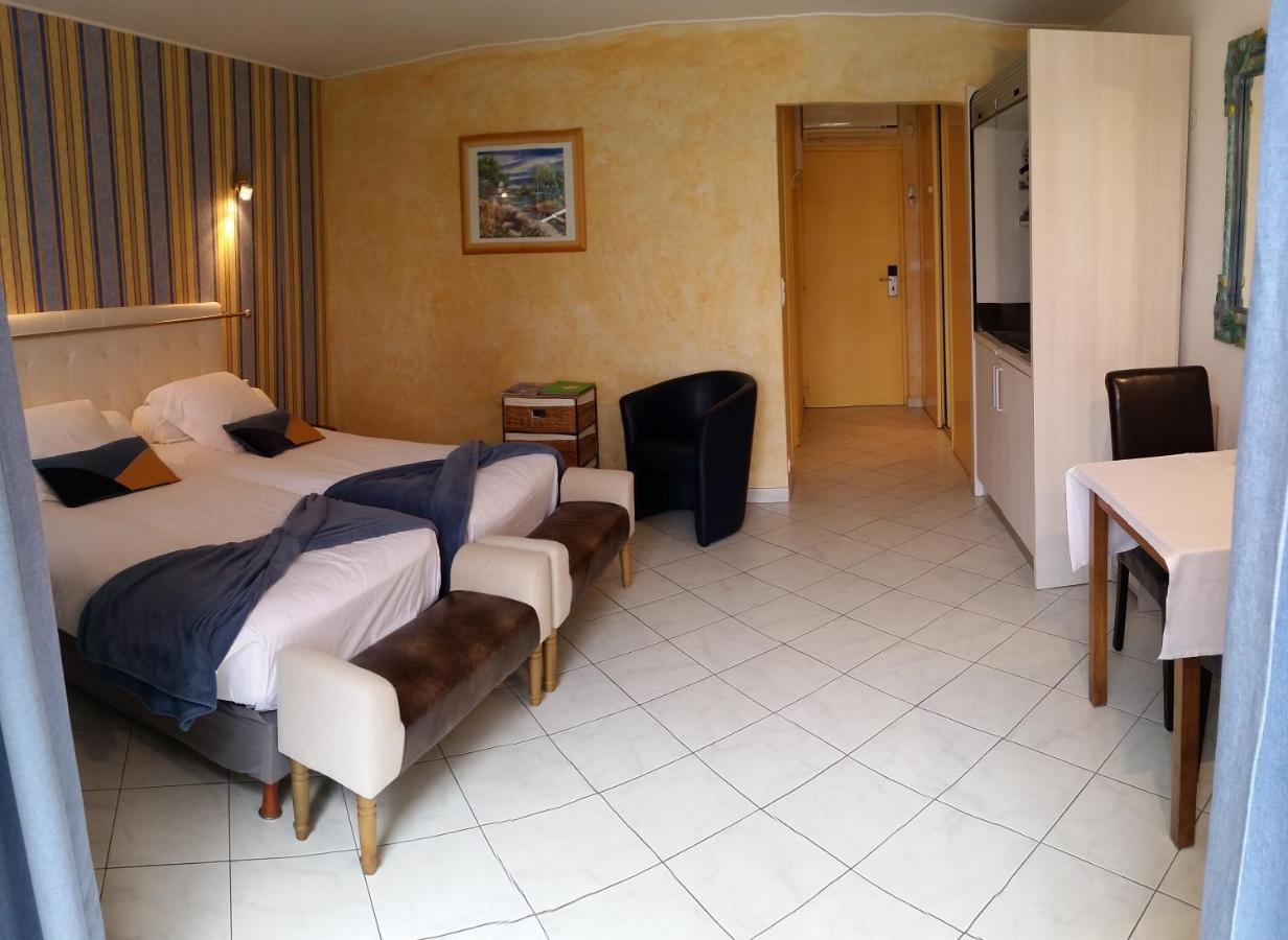 Chambre D'Hotes La Potiniere Saint-Raphaël Εξωτερικό φωτογραφία